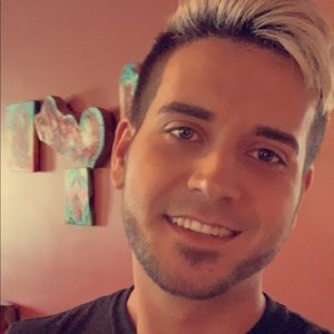 Meet your Posher, Evan